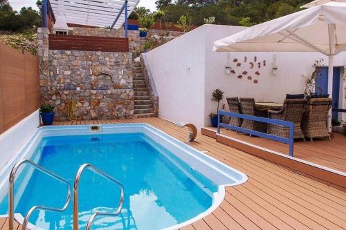 Katakali Apartamento | White Blue Luxury Villa 1