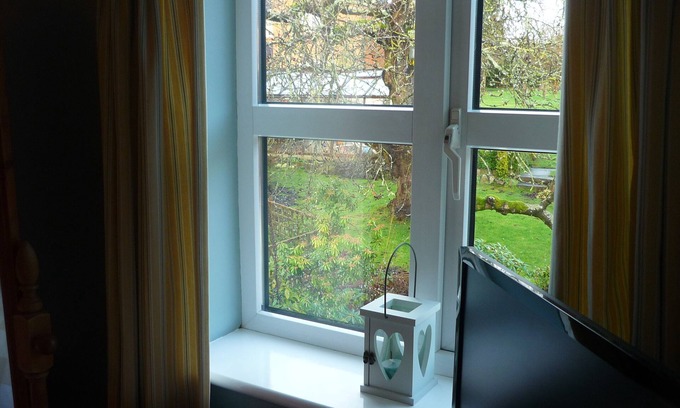 Wolverhampton Cama Y Desayuno | White Cottage