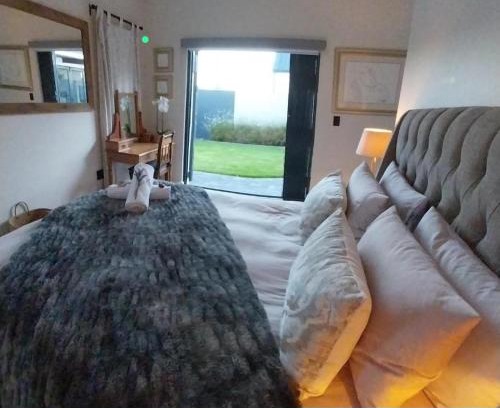 Yzerfontein Casa | White Feather Wellness Spa and Guest Rooms Yzerfontein