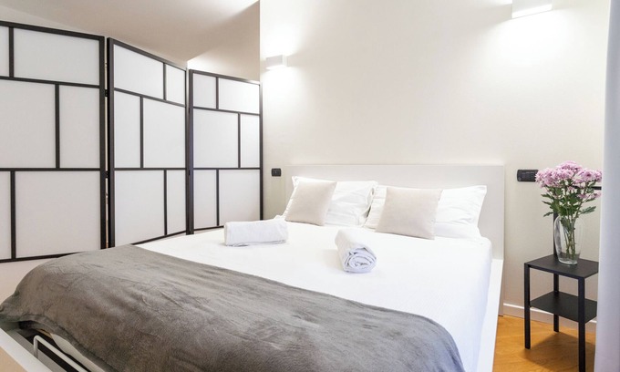 Como City Centre Apartamento | White Flat in Como City Center by Rent all Como
