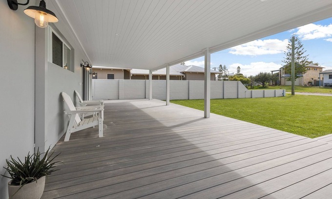 Ledge Point Casa | White Haven – a serene sanctuary, a blend of luxury,comfort and timeless style.
