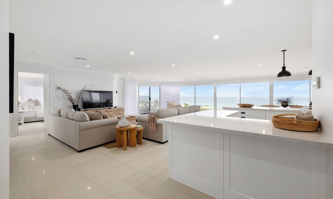 Ledge Point Casa | White Haven -Ledge Point's Ultimate Coastal Escape