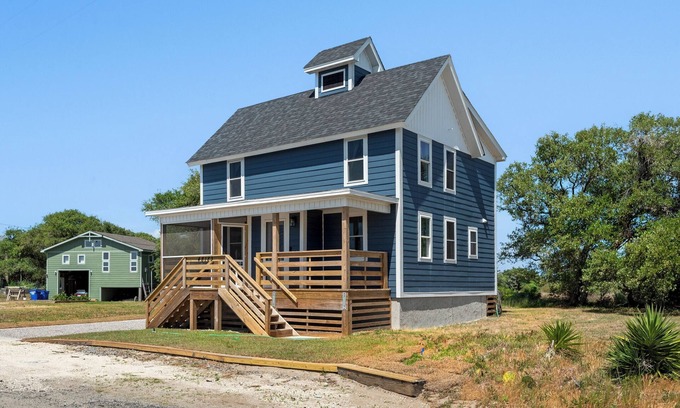 Buxton Casa | White Heron: Sound Views | Pet Friendly