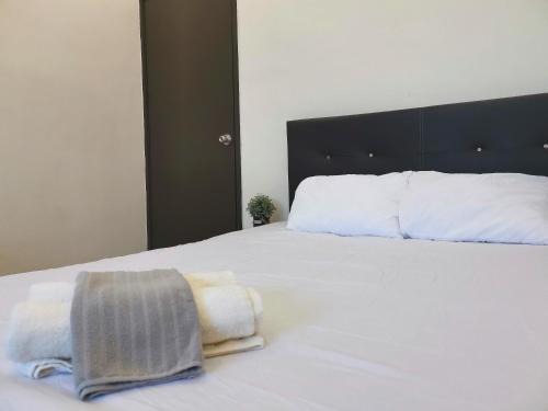 Central Seberang Perai Casa | White House 19 Room A