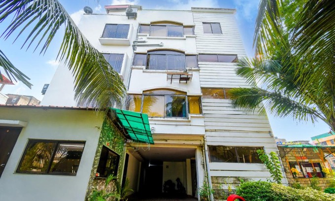 Behala Casa | White House