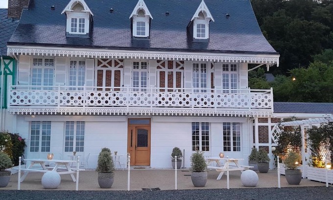 Villequier Casa | White House, maison d'hôtes
