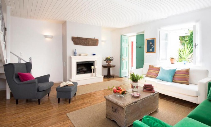 Ano Korakiana Casa | White Jasmine Cottage