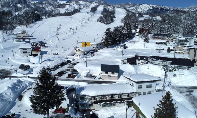 Iiyama Cabina | White Lodge Fukujuso