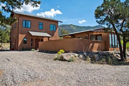 Baca Grande Casa | White Lotus House