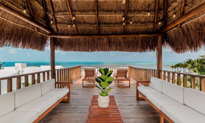 Zona Hotelera Villa | White Monkey Private Beach Villa