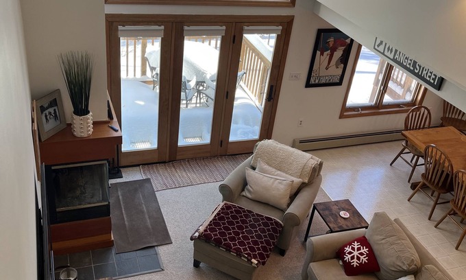 Lincoln Casa | White Mountain Living at its finest! Close to pool and clubhouse!