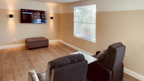Truckland Casa | White Orchid Apartments