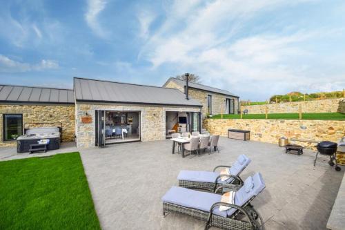 Mabe Casa | White Rose Barn