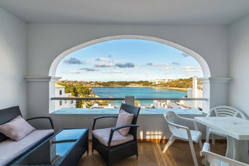 Arenal d'en Castell Apartamento | White Sands 4.20