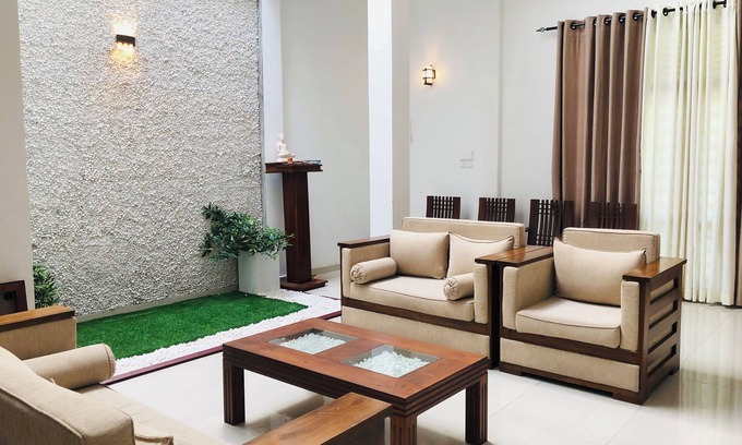 Wellawaya Casa | White Square Home-stay