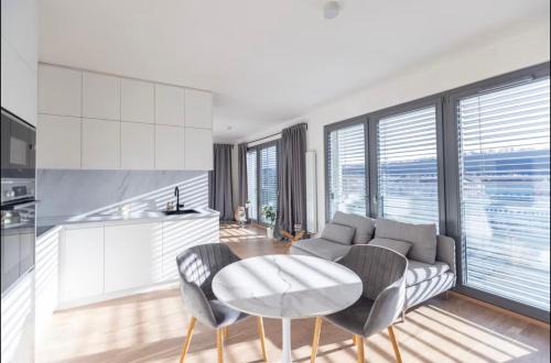 Rohansky ostrov Apartamento | WHITE Suite