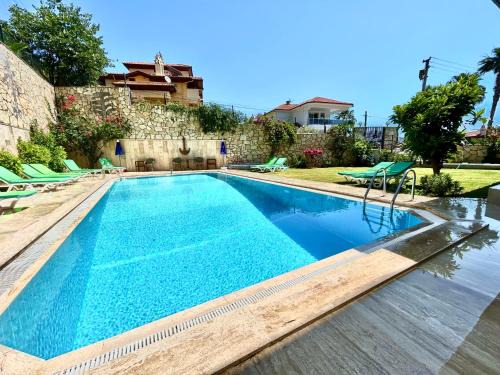 Icmeler Apartamento | White Suites İçmeler