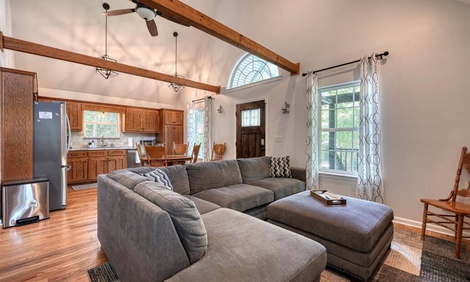Dahlonega Casa | White Tail Cottage - Wineries & Hiking in Dahlonega