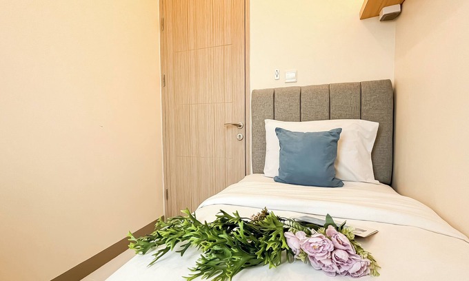 Java Apartamento | White Toned Style 2Br Tokyo Riverside Pik 2 Apartment