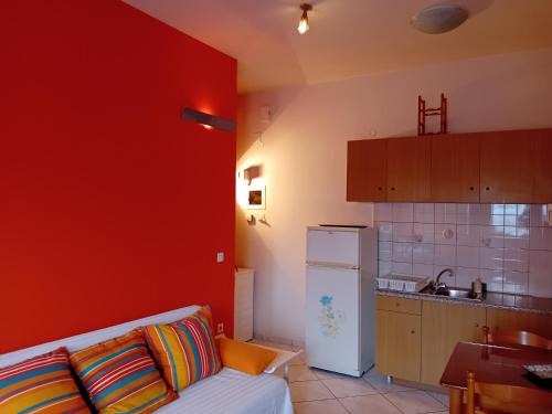 Xylokastro-Evrostina Casa | White villa F