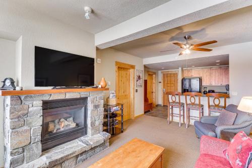 Whitefish Apartamento | Whitefish Mountain Condo Balcony and Resort Access!