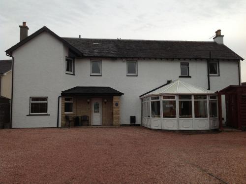 Stirling Casa | Whitehouse Guest House