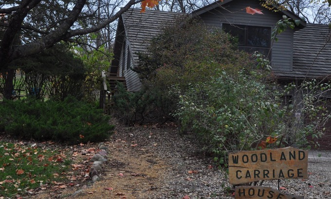 Coon Rapids Casa | Whiterock Conservancy - Woodland Carriage House