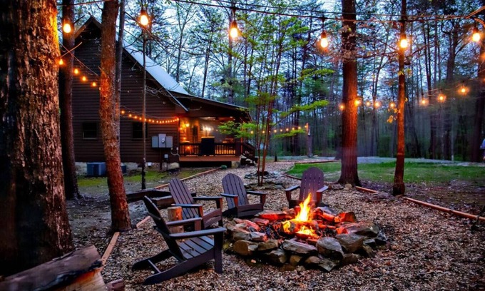 Mentone Cabina | Whitetail Ridge!Hot Tub l Pool Table l Ping Pong