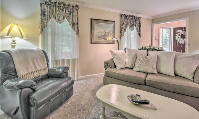 New Cumberland Casa | ‘Whitetail Ridge’ New Cumberland Home with Yard!