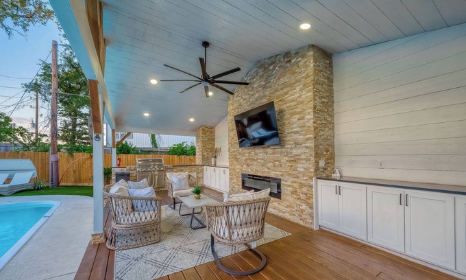 Spring Casa | Whitewood Oasis-Your Poolside Retreat with Heated Pool in Spring, TX