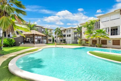 Manoora Apartamento | Whitfield Waters - Resort Living for Families