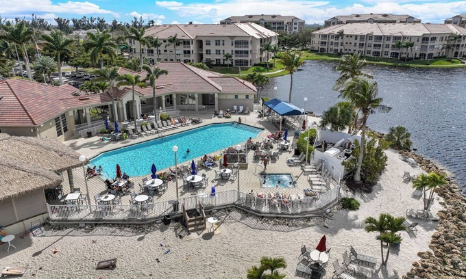 Tropical Cove Condominio | Who's Your Caddy at Lexington CC Golf Village
