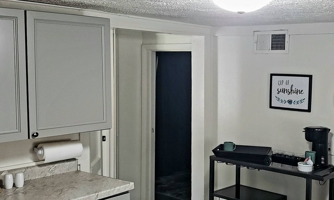 Rockford Casa | Whole 2br home with parking in quiet area