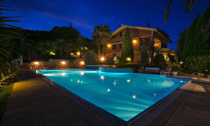 Grottammare Villa | UNA REAL "VILLA VILLAGE" ------- 10% DE DESCUENTO EN MAYO Y SEPTIEMBRE -----------