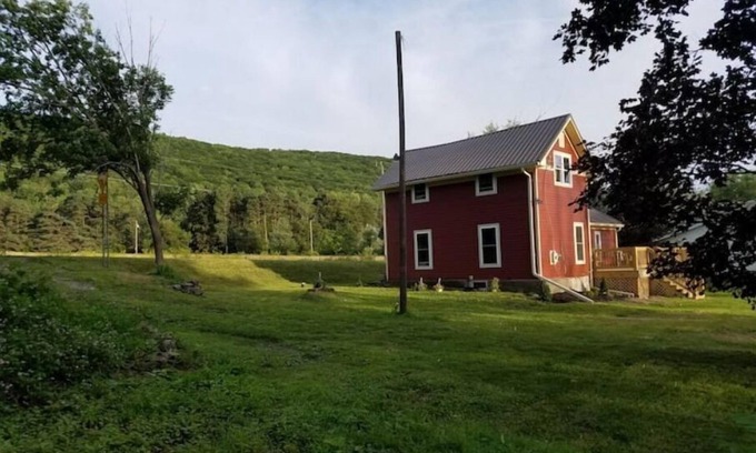 Beaver Dams Casa | Whole house for Relaxing Couple or Family Retreat