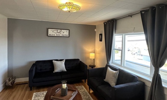 Dalhousie Casa | Whole house w/ picturesque mountain views, super close to beach & hiking trails!
