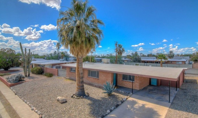 Casas Adobes Casa | Whole house with private pool- a desert oasis in Northwest Tucson!
