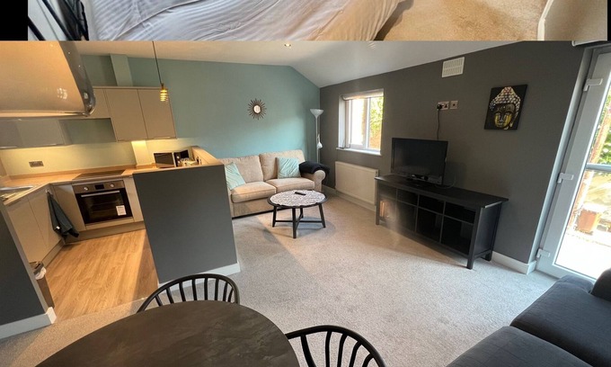 Sneinton Casa | Whole New House Sleeps 7