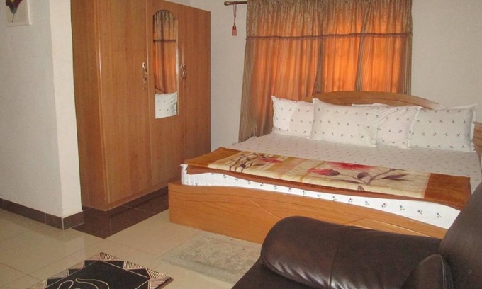 Teshie Casa | Widi Rest Inn