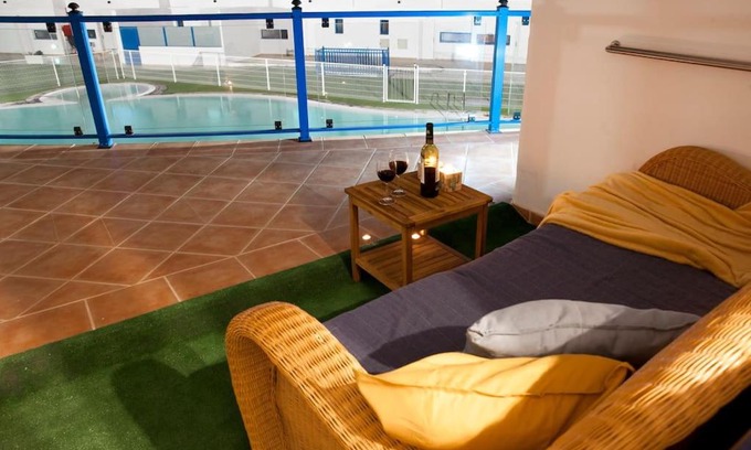 Bahia Calma Apartamento | Widok na basen, Home-Office, Wi-Fi Gratis