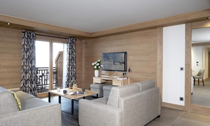 Les Eucherts Apartamento | Wifi, 200m de los comercios, fitness, piscina, sauna, hammam, balcón, parking, tv, local para esquís