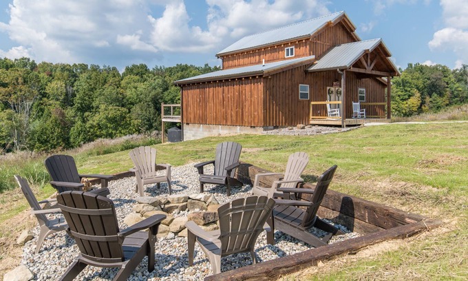 Rogers Cabina | WiFi & Adventure - Large Family-Friendly Cabin - Starlight Cabin - Red River Gorge, Kentucky!