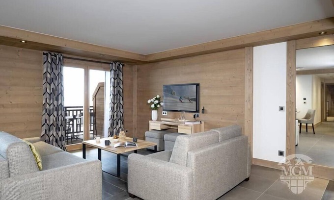 Les Eucherts Apartamento | Wifi, 200m from shops, fitness, swimming pool, balcony, parking, tv, ski locker, 65m², La Rosière