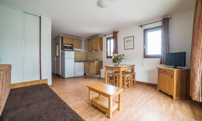 Les Bottieres Apartamento | Wifi, fitness, piscina, terraza, balcón, parking, tv, local para esquís, 32-43m², Les Bottières