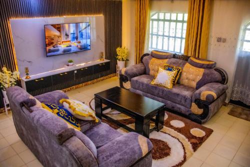 Narok Cama Y Desayuno | Wiga Nest Homes Narok