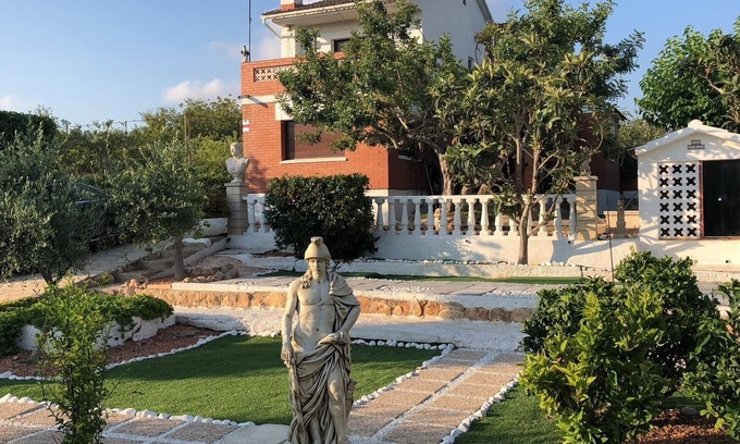 Altafulla Cabaña | "Wiking Land" 4-room house (6 beds) on 2 levels. Property suitable for 8 people