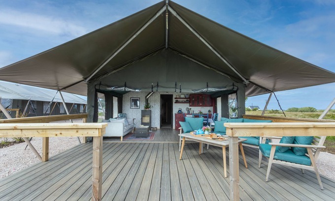 Inverin Cabina | Wild Atlantic Way Connemara luxury safari-tent glamping with outdoor hot bath.