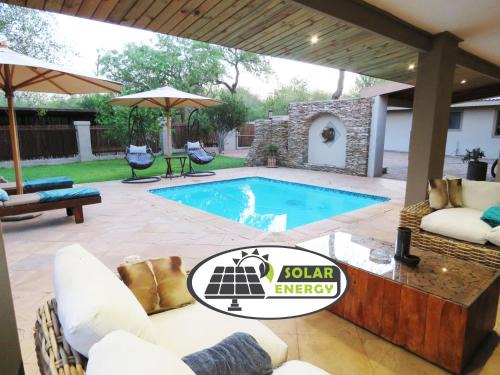 Hoedspruit Cabina | Wild Dog Guest Lodge