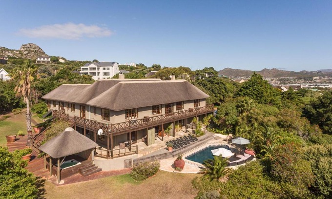 Noordhoek Cabina | Wild Rose Country Lodge