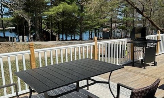 Wild Rose Casa | Wild Rose Retreat - Hot tub and Lake Access